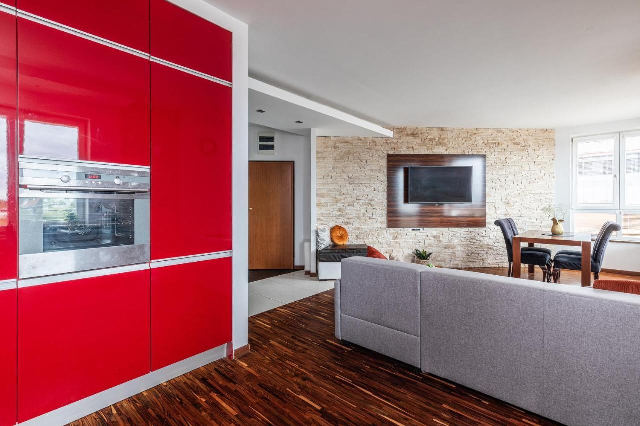 Superapart Konstancinska 2 Warsaw Exterior photo